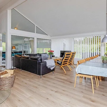 14 Person Holiday In