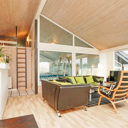 14 Person Holiday In Holiday home